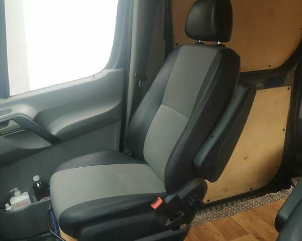 Синий Мерседес Sprinter, объемом двигателя 2.1 л и пробегом 290 тыс. км за 11500 $, фото 5 на Automoto.ua