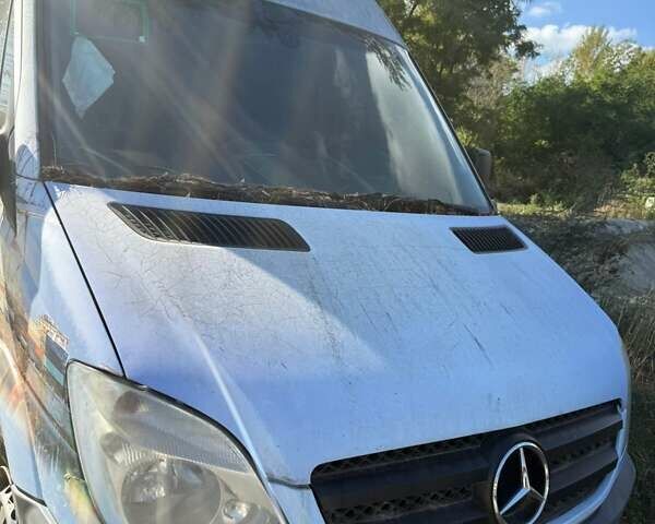 Синий Мерседес Sprinter, объемом двигателя 2.14 л и пробегом 250 тыс. км за 5000 $, фото 3 на Automoto.ua