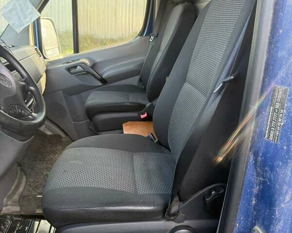 Синий Мерседес Sprinter, объемом двигателя 2.14 л и пробегом 250 тыс. км за 5000 $, фото 9 на Automoto.ua