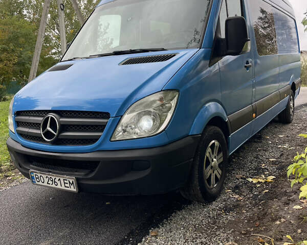 Синій Мерседес Sprinter, об'ємом двигуна 2.14 л та пробігом 150 тис. км за 15900 $, фото 2 на Automoto.ua