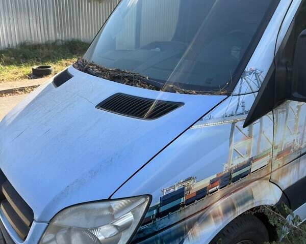 Синий Мерседес Sprinter, объемом двигателя 2.14 л и пробегом 250 тыс. км за 5000 $, фото 4 на Automoto.ua