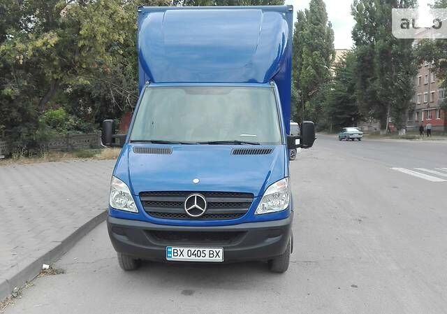 Синий Мерседес Sprinter, объемом двигателя 2.2 л и пробегом 450 тыс. км за 16500 $, фото 5 на Automoto.ua