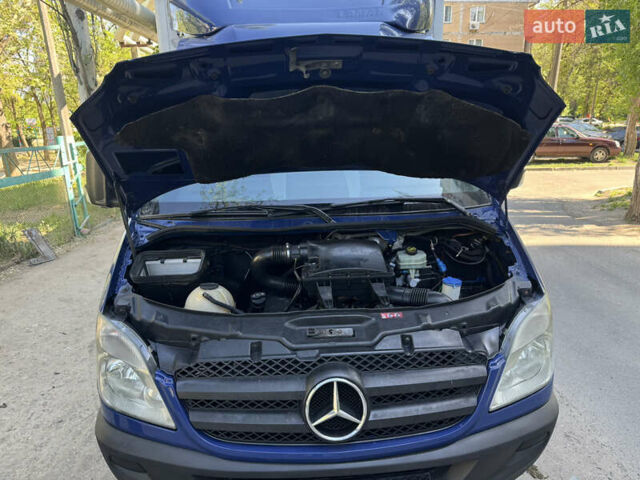 Синий Мерседес Sprinter, объемом двигателя 2.99 л и пробегом 1 тыс. км за 21000 $, фото 14 на Automoto.ua