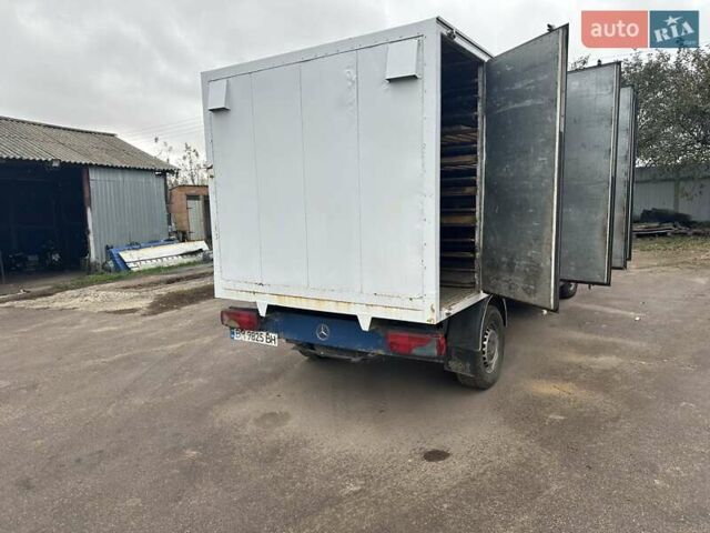 Синий Мерседес Sprinter, объемом двигателя 2.14 л и пробегом 712 тыс. км за 15000 $, фото 3 на Automoto.ua