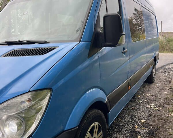 Синій Мерседес Sprinter, об'ємом двигуна 2.14 л та пробігом 150 тис. км за 15900 $, фото 3 на Automoto.ua