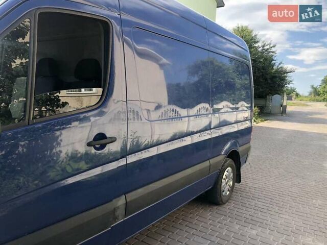 Синий Мерседес Sprinter, объемом двигателя 2.14 л и пробегом 300 тыс. км за 13500 $, фото 10 на Automoto.ua