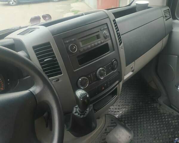 Синий Мерседес Sprinter, объемом двигателя 2.1 л и пробегом 290 тыс. км за 11500 $, фото 3 на Automoto.ua
