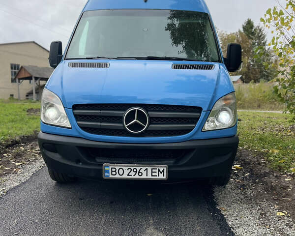 Синій Мерседес Sprinter, об'ємом двигуна 2.14 л та пробігом 150 тис. км за 15900 $, фото 1 на Automoto.ua