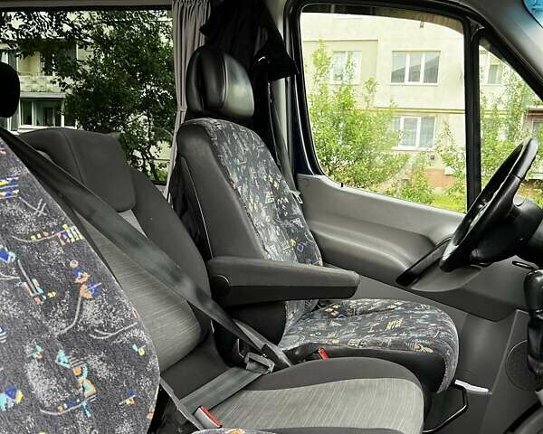 Мерседес Sprinter 2012 в Надворной на Automoto.ua Синий Мерседес Sprinter, объемом двигателя 1.8 л и пробегом 569 тыс. км за 14100 $, фото 22 на Automoto.ua
