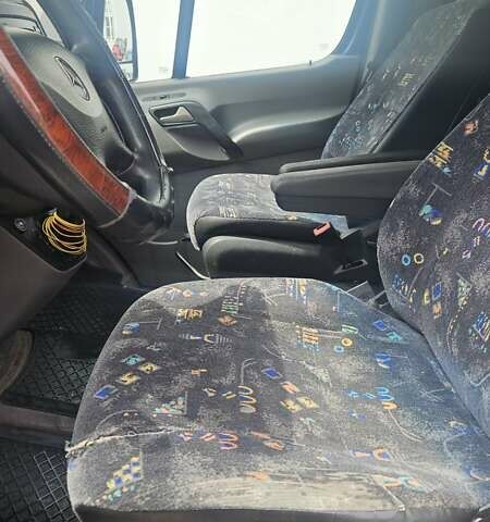 Синий Мерседес Sprinter, объемом двигателя 1.8 л и пробегом 355 тыс. км за 11000 $, фото 14 на Automoto.ua