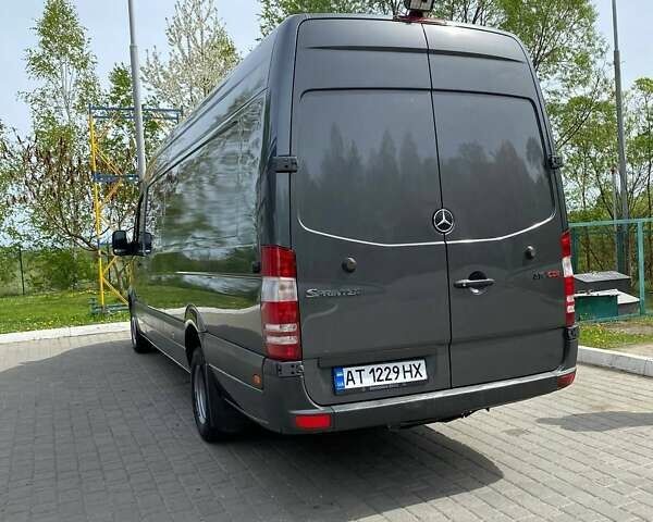 Синій Мерседес Sprinter, об'ємом двигуна 0 л та пробігом 550 тис. км за 30500 $, фото 6 на Automoto.ua