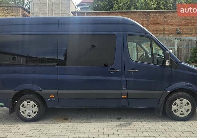 Синий Мерседес Sprinter, объемом двигателя 1.8 л и пробегом 355 тыс. км за 11000 $, фото 3 на Automoto.ua