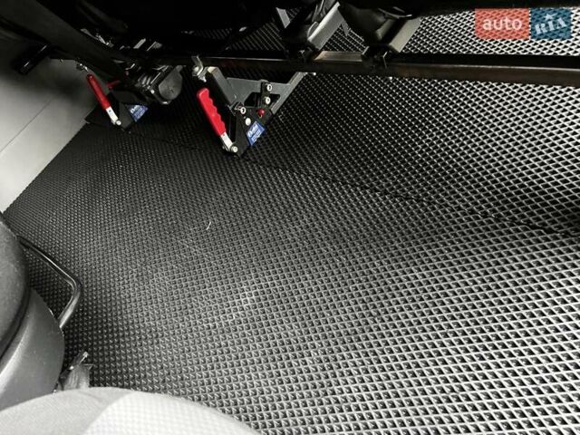 Мерседес Sprinter 2012 в Надворной на Automoto.ua Синий Мерседес Sprinter, объемом двигателя 1.8 л и пробегом 569 тыс. км за 14100 $, фото 35 на Automoto.ua