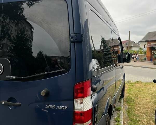 Мерседес Sprinter 2012 в Надворной на Automoto.ua Синий Мерседес Sprinter, объемом двигателя 1.8 л и пробегом 569 тыс. км за 14100 $, фото 9 на Automoto.ua