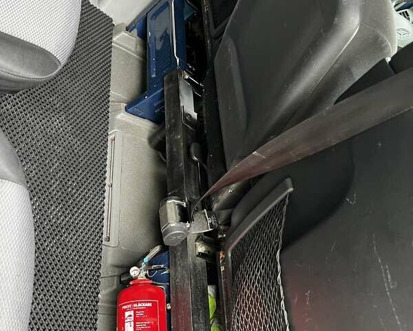 Мерседес Sprinter 2012 в Надворной на Automoto.ua Синий Мерседес Sprinter, объемом двигателя 1.8 л и пробегом 569 тыс. км за 14100 $, фото 32 на Automoto.ua