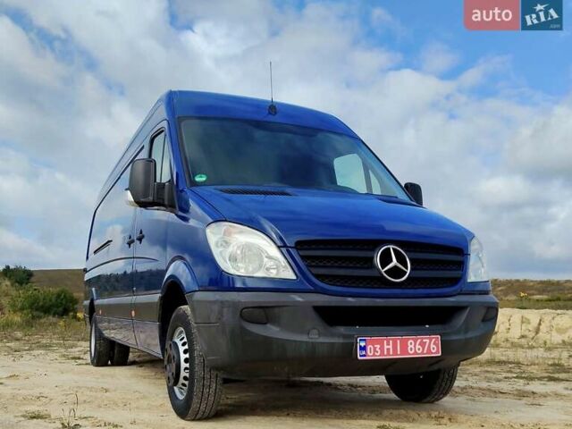 Синий Мерседес Sprinter, объемом двигателя 2.2 л и пробегом 249 тыс. км за 22999 $, фото 4 на Automoto.ua