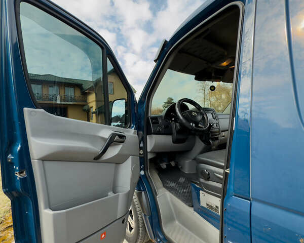 Синий Мерседес Sprinter, объемом двигателя 2.2 л и пробегом 310 тыс. км за 13500 $, фото 11 на Automoto.ua