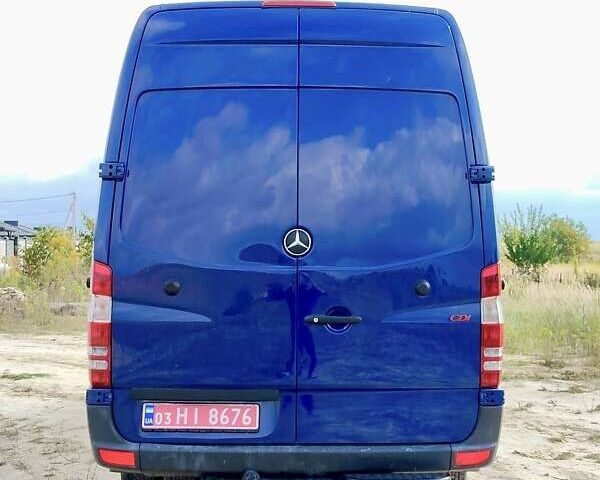 Синий Мерседес Sprinter, объемом двигателя 2.2 л и пробегом 249 тыс. км за 22999 $, фото 5 на Automoto.ua