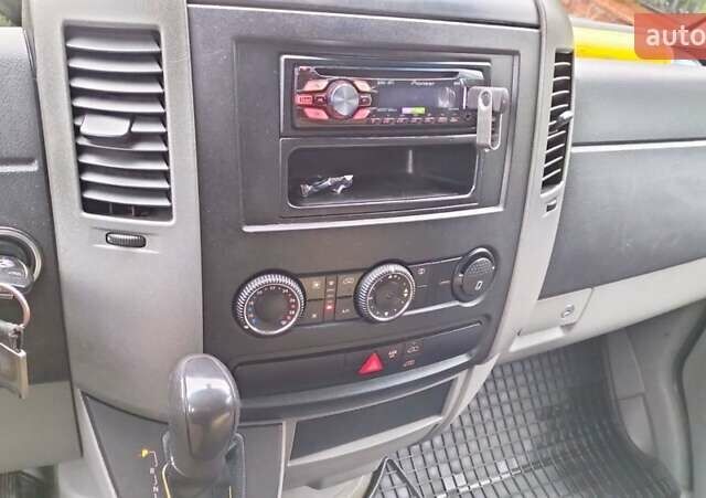 Синий Мерседес Sprinter, объемом двигателя 2.1 л и пробегом 390 тыс. км за 15750 $, фото 39 на Automoto.ua