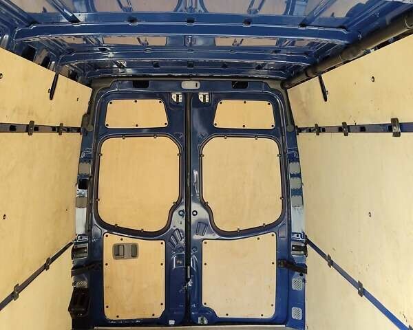 Синий Мерседес Sprinter, объемом двигателя 2.2 л и пробегом 249 тыс. км за 22999 $, фото 41 на Automoto.ua