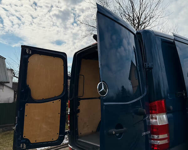 Синий Мерседес Sprinter, объемом двигателя 2.2 л и пробегом 310 тыс. км за 13500 $, фото 14 на Automoto.ua