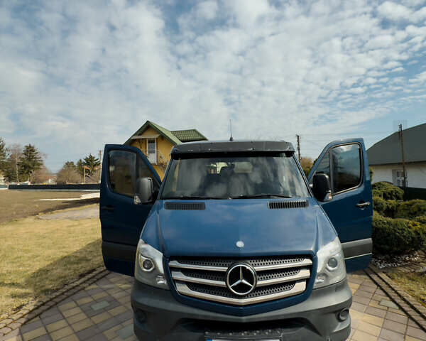 Синий Мерседес Sprinter, объемом двигателя 2.2 л и пробегом 310 тыс. км за 13500 $, фото 5 на Automoto.ua