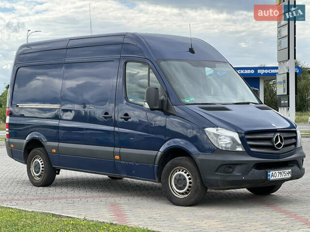 Синий Мерседес Sprinter, объемом двигателя 2.2 л и пробегом 540 тыс. км за 13500 $, фото 5 на Automoto.ua