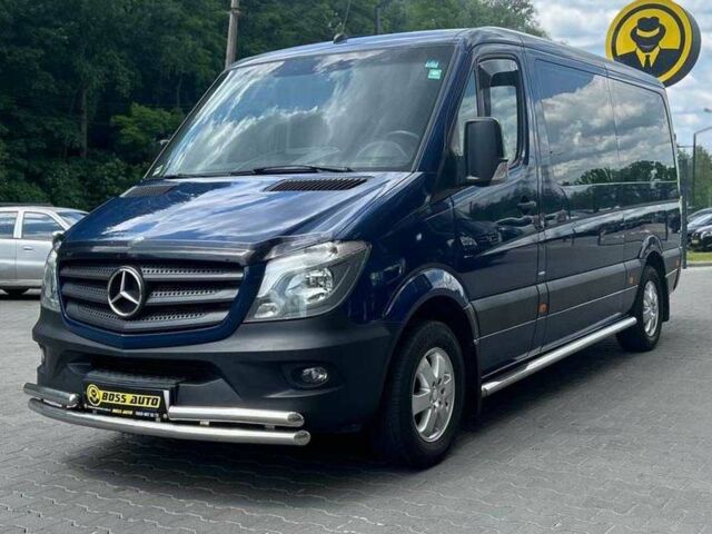 Синий Мерседес Sprinter, объемом двигателя 2.2 л и пробегом 172 тыс. км за 26500 $, фото 2 на Automoto.ua