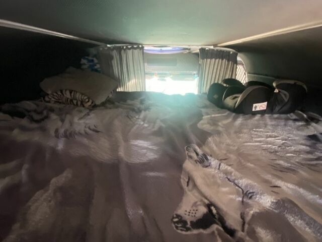 Синій Мерседес Sprinter, об'ємом двигуна 2.1 л та пробігом 880 тис. км за 18800 $, фото 12 на Automoto.ua