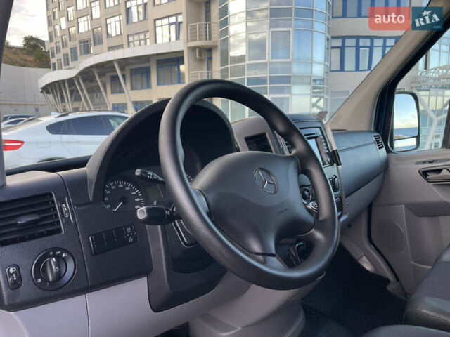 Синій Мерседес Sprinter, об'ємом двигуна 2.2 л та пробігом 215 тис. км за 27500 $, фото 35 на Automoto.ua