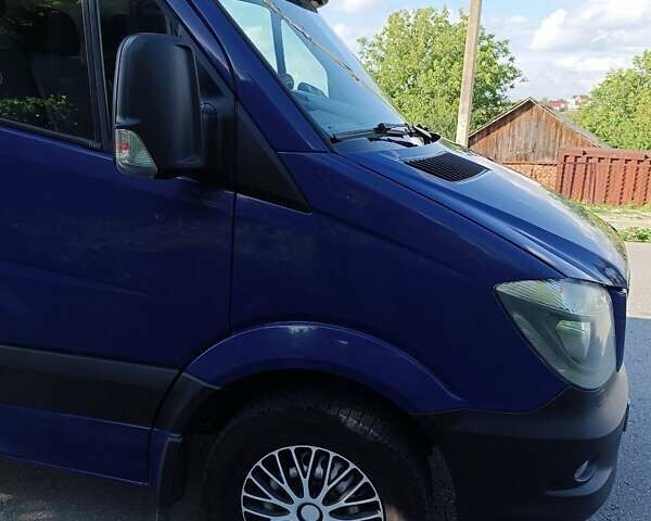 Синій Мерседес Sprinter, об'ємом двигуна 2.1 л та пробігом 325 тис. км за 15999 $, фото 3 на Automoto.ua