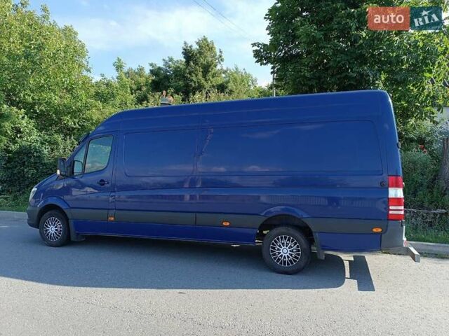 Синій Мерседес Sprinter, об'ємом двигуна 2.1 л та пробігом 325 тис. км за 15999 $, фото 2 на Automoto.ua