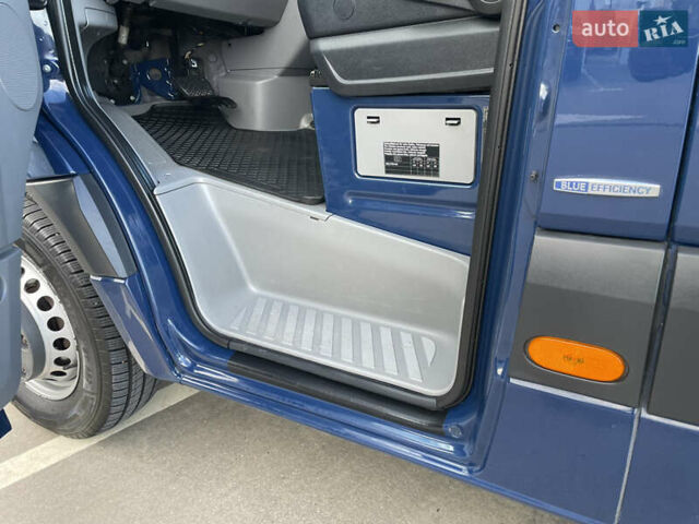 Синій Мерседес Sprinter, об'ємом двигуна 2.2 л та пробігом 215 тис. км за 27500 $, фото 26 на Automoto.ua