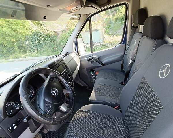 Синій Мерседес Sprinter, об'ємом двигуна 2.1 л та пробігом 325 тис. км за 15999 $, фото 18 на Automoto.ua