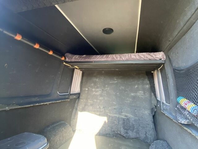 Синій Мерседес Sprinter, об'ємом двигуна 2.1 л та пробігом 880 тис. км за 18800 $, фото 11 на Automoto.ua