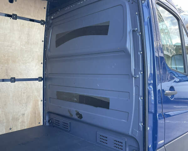 Синій Мерседес Sprinter, об'ємом двигуна 2.2 л та пробігом 215 тис. км за 27500 $, фото 52 на Automoto.ua