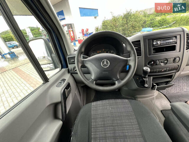 Синий Мерседес Sprinter, объемом двигателя 2.2 л и пробегом 540 тыс. км за 13500 $, фото 33 на Automoto.ua