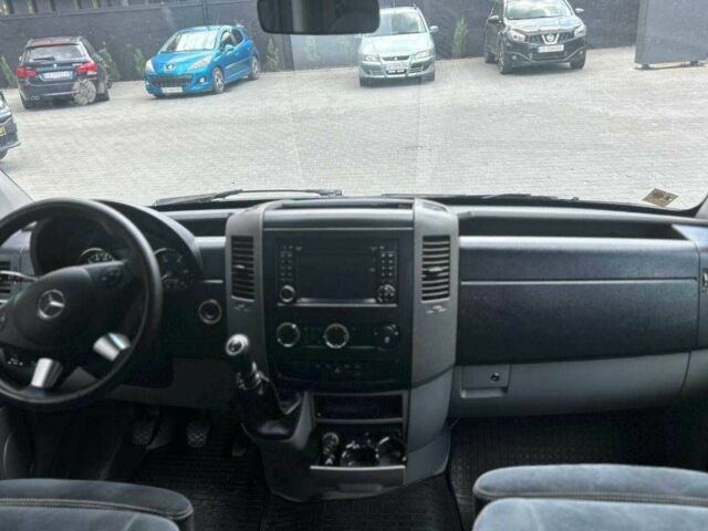 Синий Мерседес Sprinter, объемом двигателя 2.2 л и пробегом 172 тыс. км за 26500 $, фото 8 на Automoto.ua