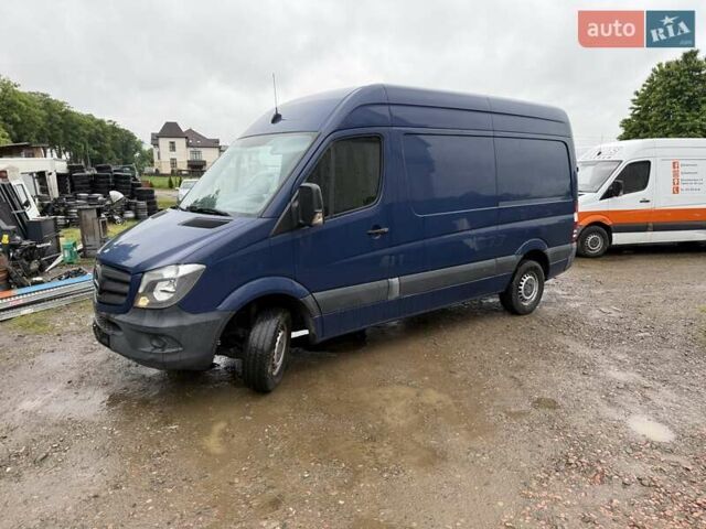 Синий Мерседес Sprinter, объемом двигателя 2.2 л и пробегом 264 тыс. км за 15900 $, фото 9 на Automoto.ua