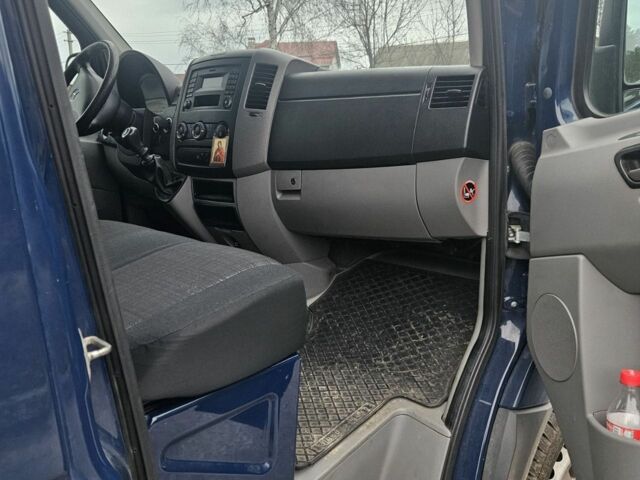 Синій Мерседес Sprinter, об'ємом двигуна 2.1 л та пробігом 354 тис. км за 22100 $, фото 2 на Automoto.ua