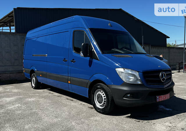 Синій Мерседес Sprinter, об'ємом двигуна 0 л та пробігом 290 тис. км за 18950 $, фото 4 на Automoto.ua