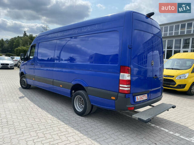 Синий Мерседес Sprinter, объемом двигателя 2.2 л и пробегом 109 тыс. км за 33900 $, фото 4 на Automoto.ua
