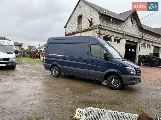 Синий Мерседес Sprinter, объемом двигателя 2.2 л и пробегом 264 тыс. км за 15900 $, фото 12 на Automoto.ua