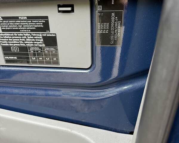 Синий Мерседес Sprinter, объемом двигателя 2.2 л и пробегом 290 тыс. км за 17990 $, фото 8 на Automoto.ua