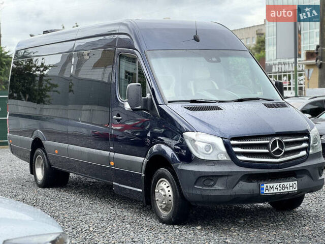 Синий Мерседес Sprinter, объемом двигателя 2.99 л и пробегом 388 тыс. км за 55000 $, фото 4 на Automoto.ua