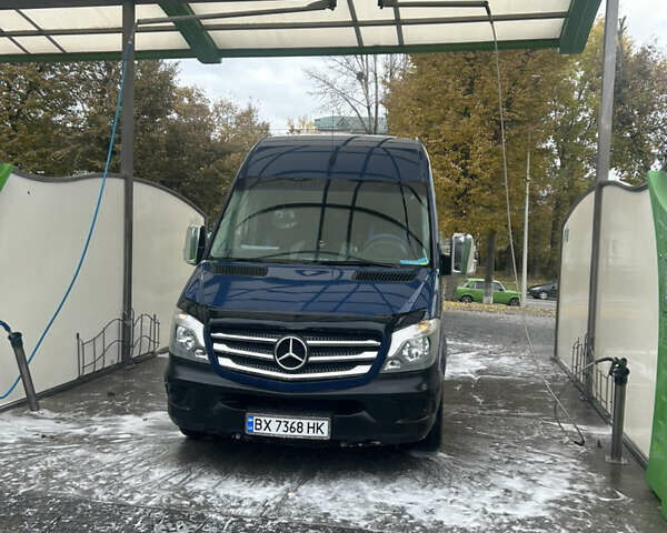 Синій Мерседес Sprinter, об'ємом двигуна 2.2 л та пробігом 295 тис. км за 17500 $, фото 3 на Automoto.ua