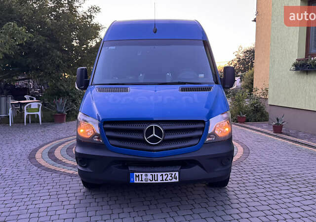 Синій Мерседес Sprinter, об'ємом двигуна 2.2 л та пробігом 280 тис. км за 18799 $, фото 63 на Automoto.ua
