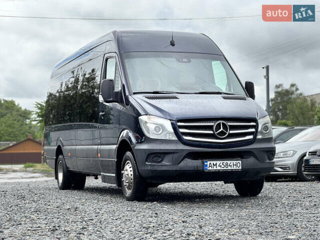 Синий Мерседес Sprinter, объемом двигателя 2.99 л и пробегом 388 тыс. км за 55000 $, фото 1 на Automoto.ua