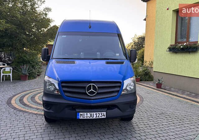 Синій Мерседес Sprinter, об'ємом двигуна 2.2 л та пробігом 280 тис. км за 18799 $, фото 20 на Automoto.ua