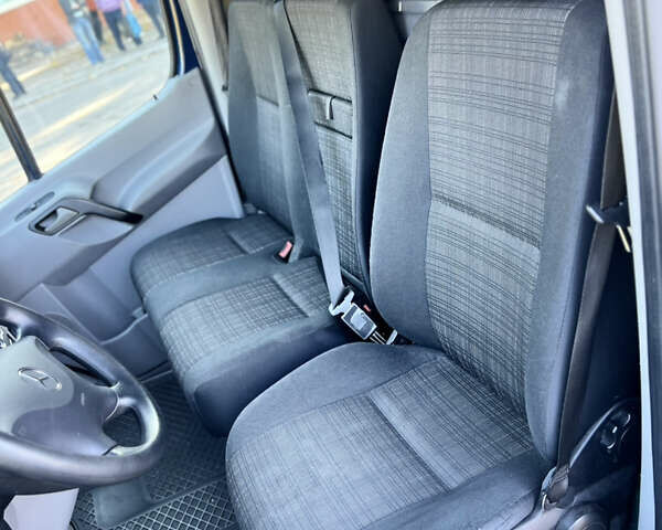 Синий Мерседес Sprinter, объемом двигателя 2.14 л и пробегом 224 тыс. км за 21900 $, фото 24 на Automoto.ua